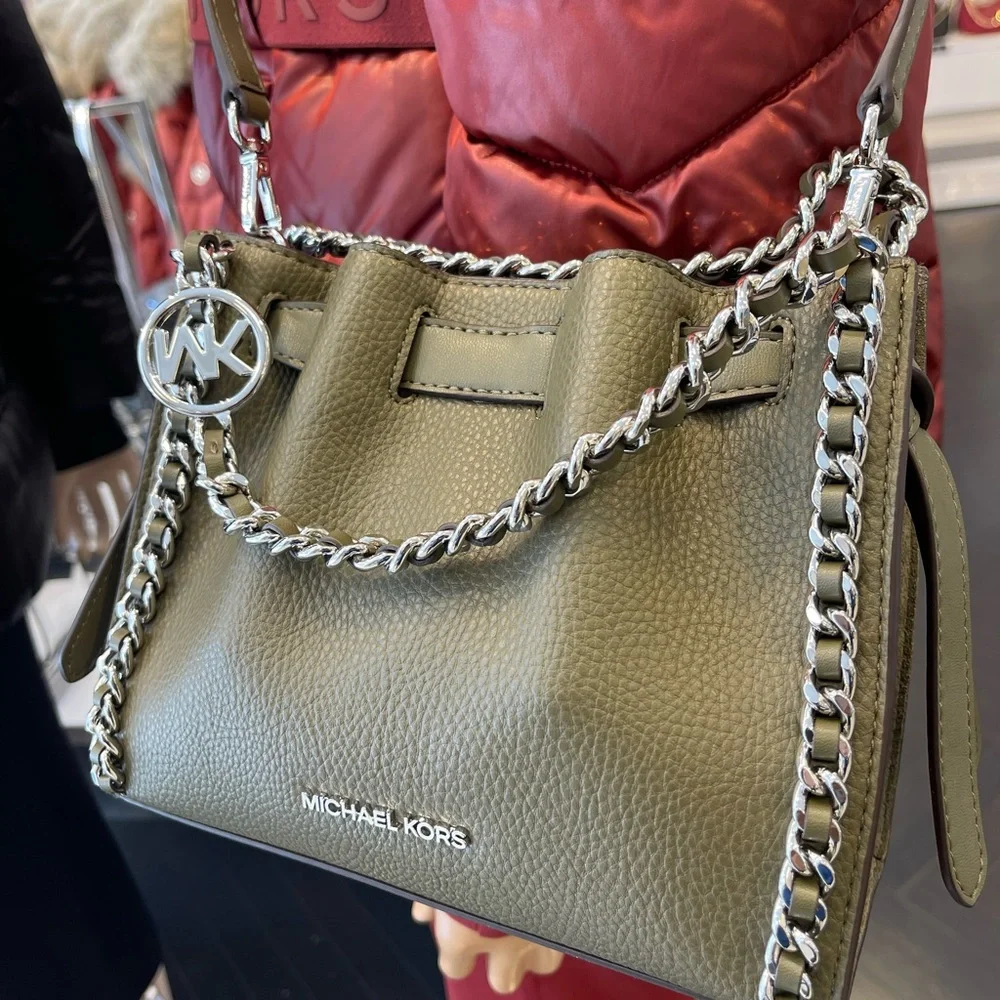 MICHAEL KORS Mina Small Chain Convertible Crossbody XBody Bag
Olive Belted
NWT - Picture 3 of 16